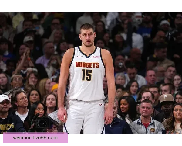 约基奇展现顶级进攻技巧，本场比赛教会我们如何围绕核心组织进攻